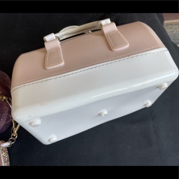 Pillow Shaped Jelly Gel Resin Crystal Handle Purse Mini Bag Neutral Nude & White - Picture 3 of 15